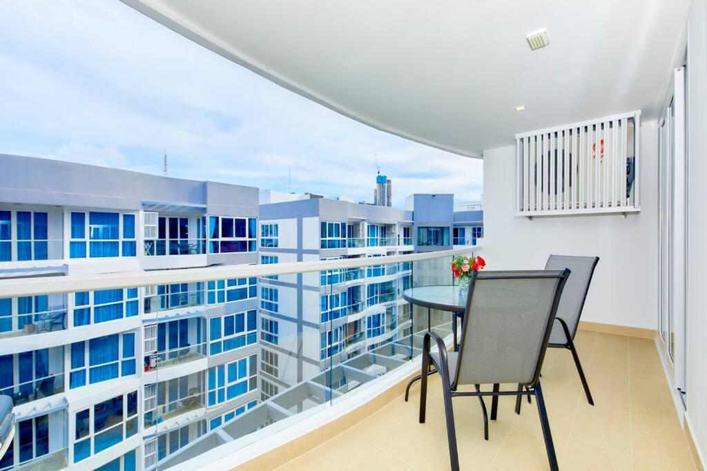Grand Avenue By Tech Appartement Pattaya Kamer foto